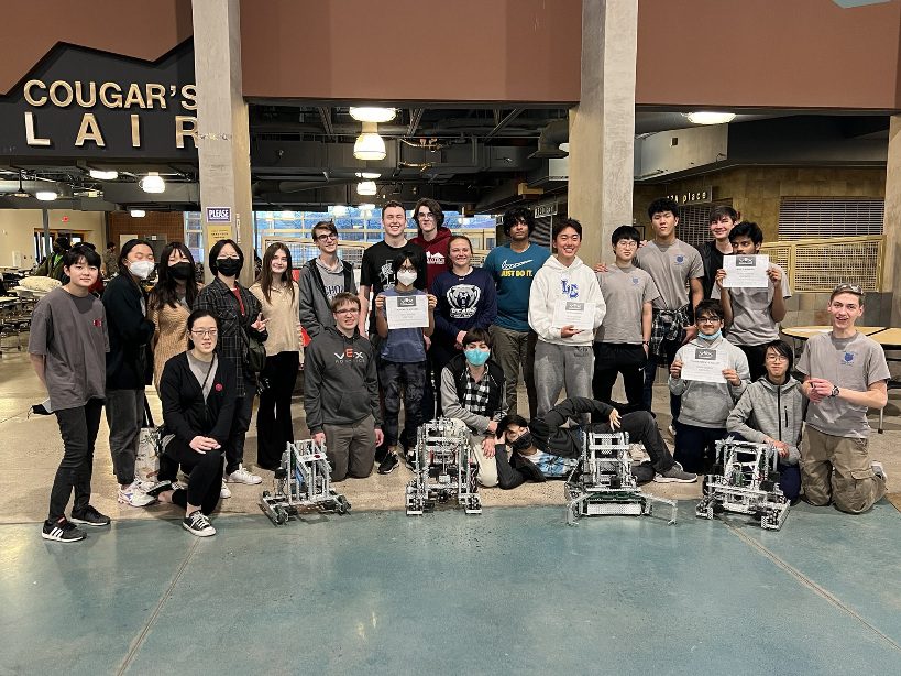 La Cueva High School robotics club.