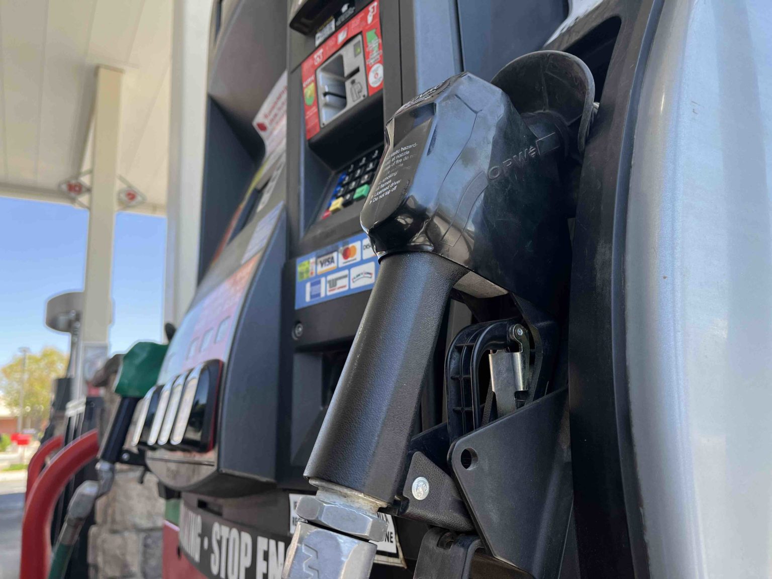 Gas pump