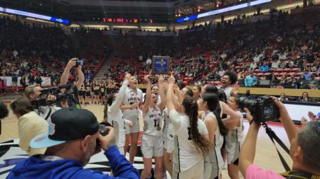 Volcano Vista girls basketball