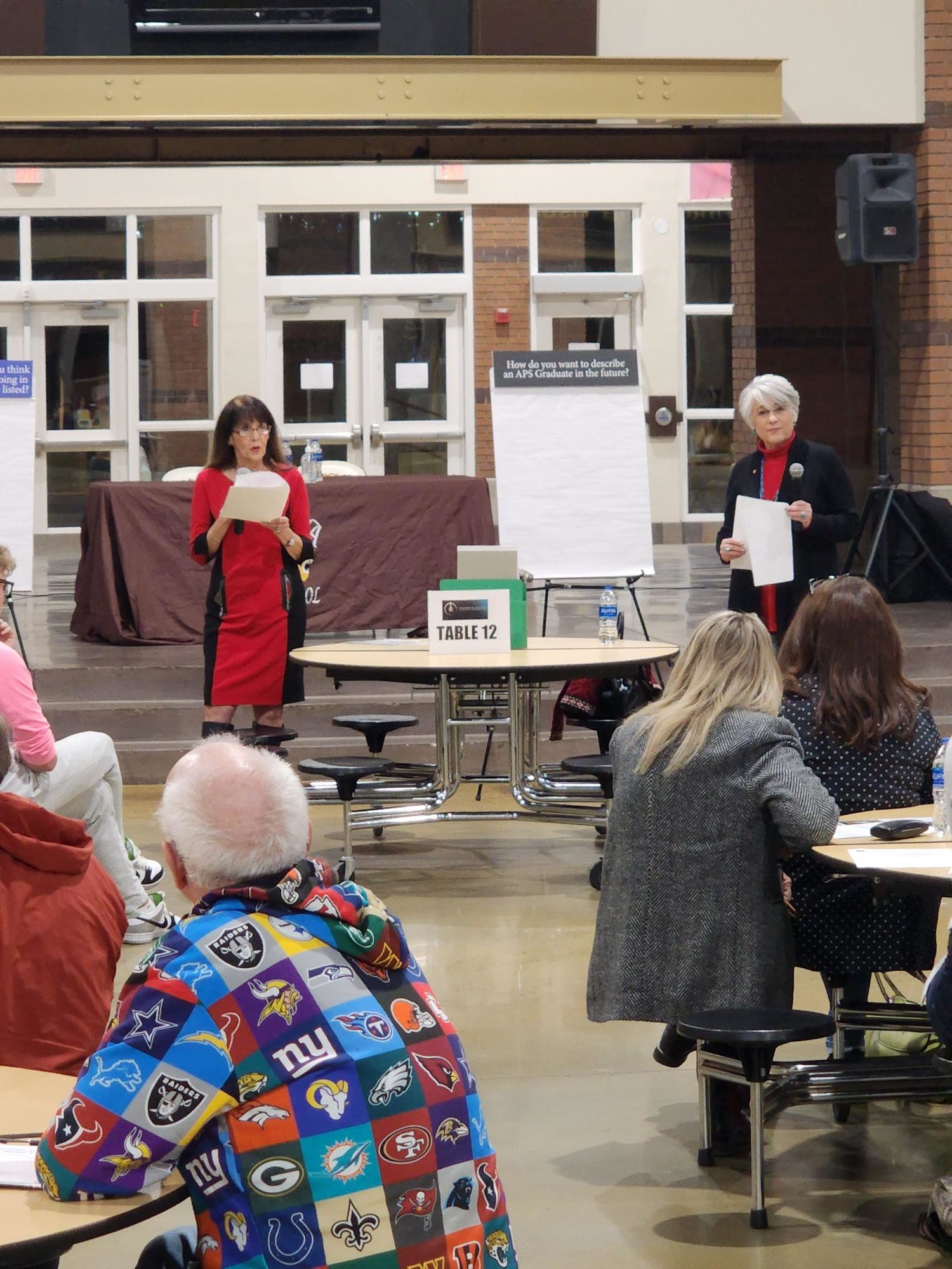 Kevin Hendricks/Neighborhood Journal.
APS School Board rep Peggy Muller-Aragon, left, and school board president Yolonda Montoya-Cordova speak at APS Community Conversations.