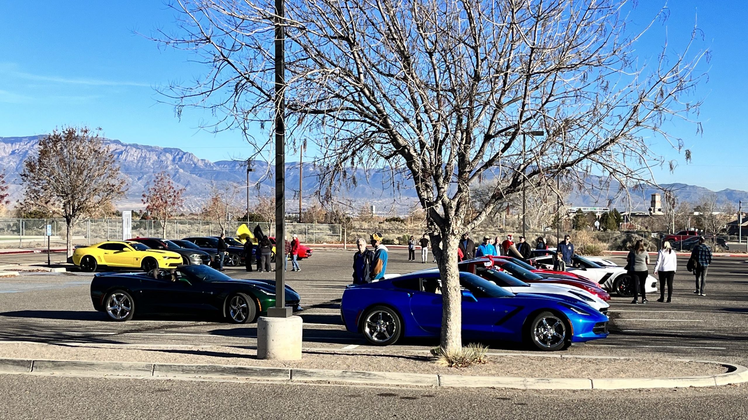 ventana ranch christmas parade car show afar